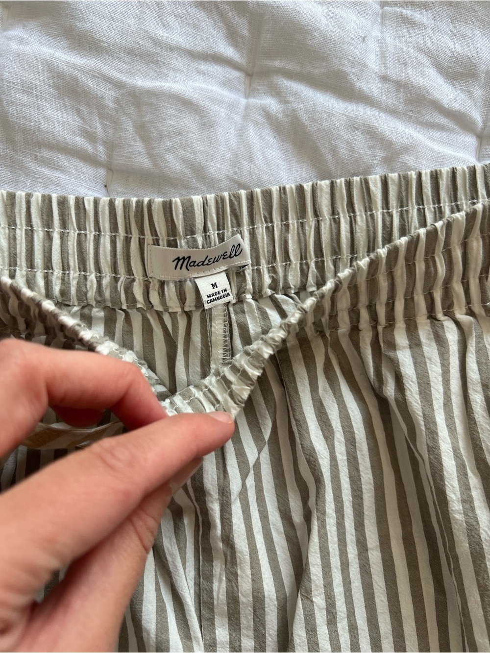 NWT Madewell Crinkle Cotton Dolphin Hem Shorts - Picture 5 of 6
